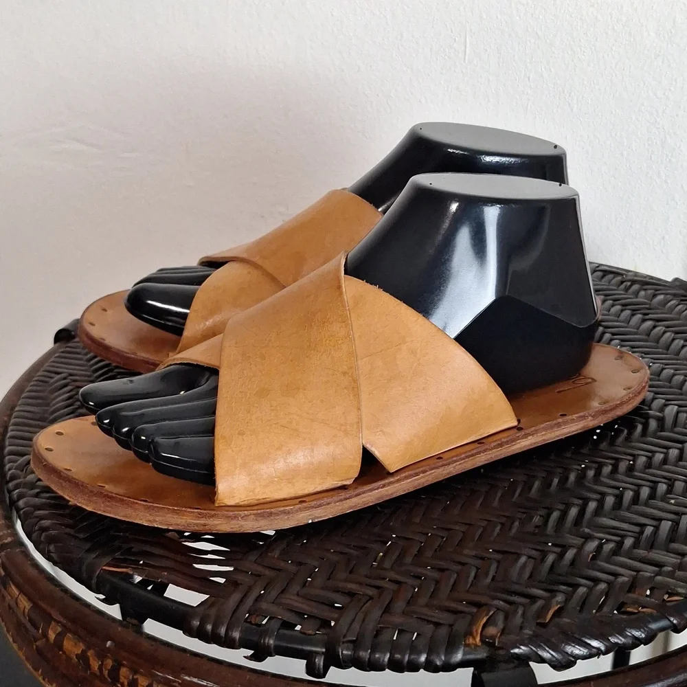 BEEK Leather Sandal Tan Women Sz 8